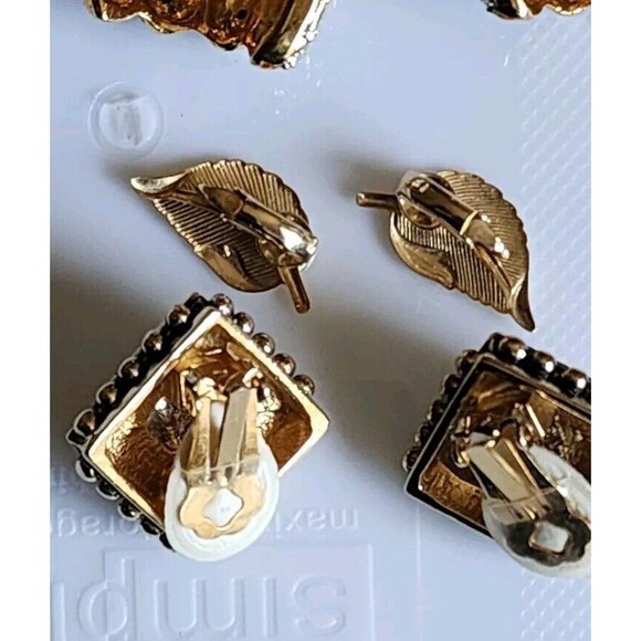 Vintage Clip-On Earrings 4Pairs  Gold  Tone Rhinestone Costume Jewelry - Picture 7 of 7